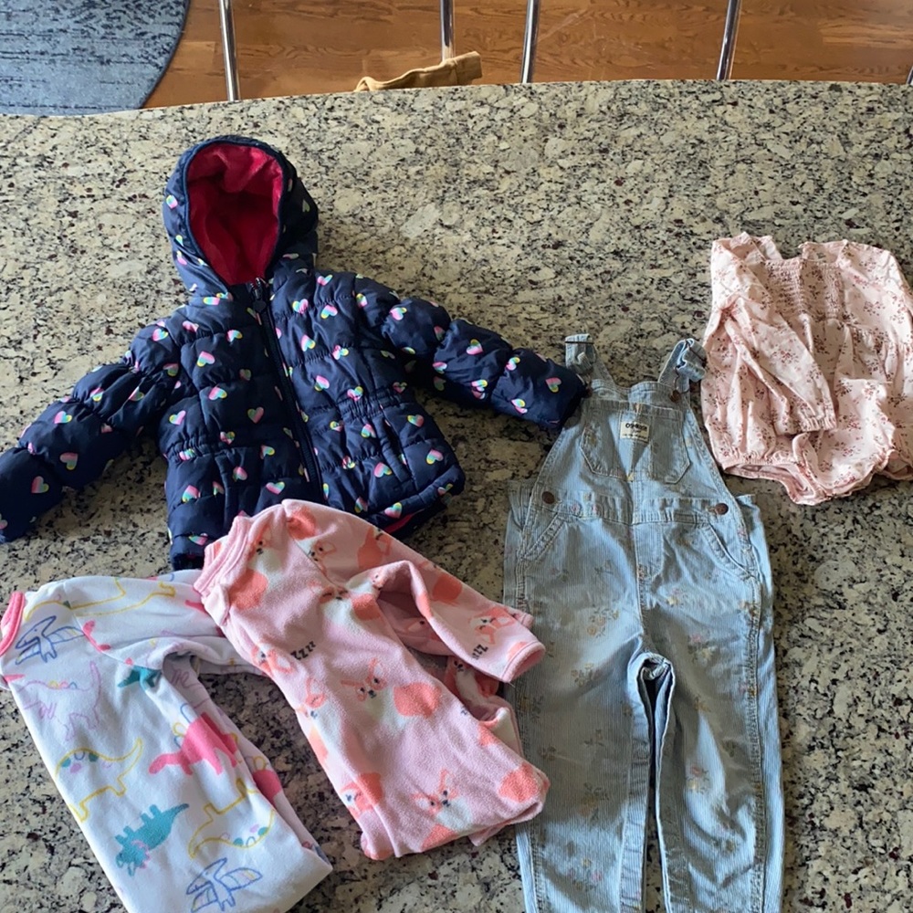 24 month girls lot Oshkosh / Carter’s / Fleece pajamas / puffer winter coat